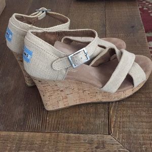 Toms wedges